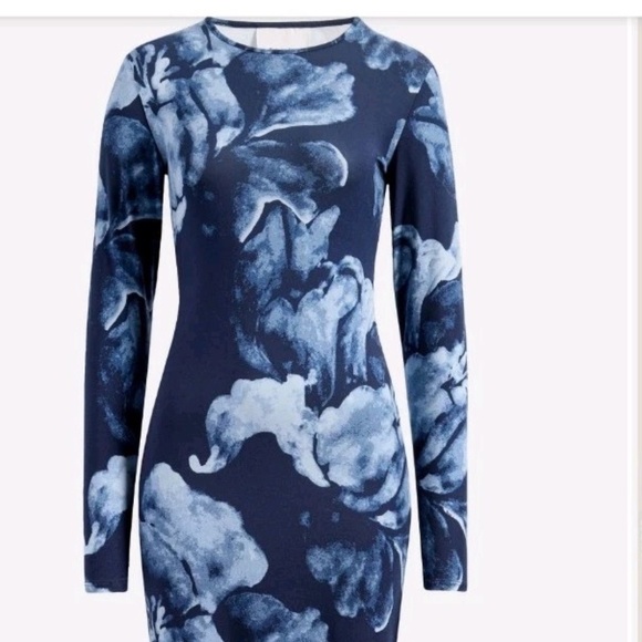 Unworn Reformation Tommie Long Sleeve Floral Stretch Maxi Dress in Navy - Picture 4 of 9